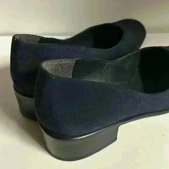 Vintage Stuart Weitzman navy blue cloth square toe black leather heel size 9N - Picture 5 of 11